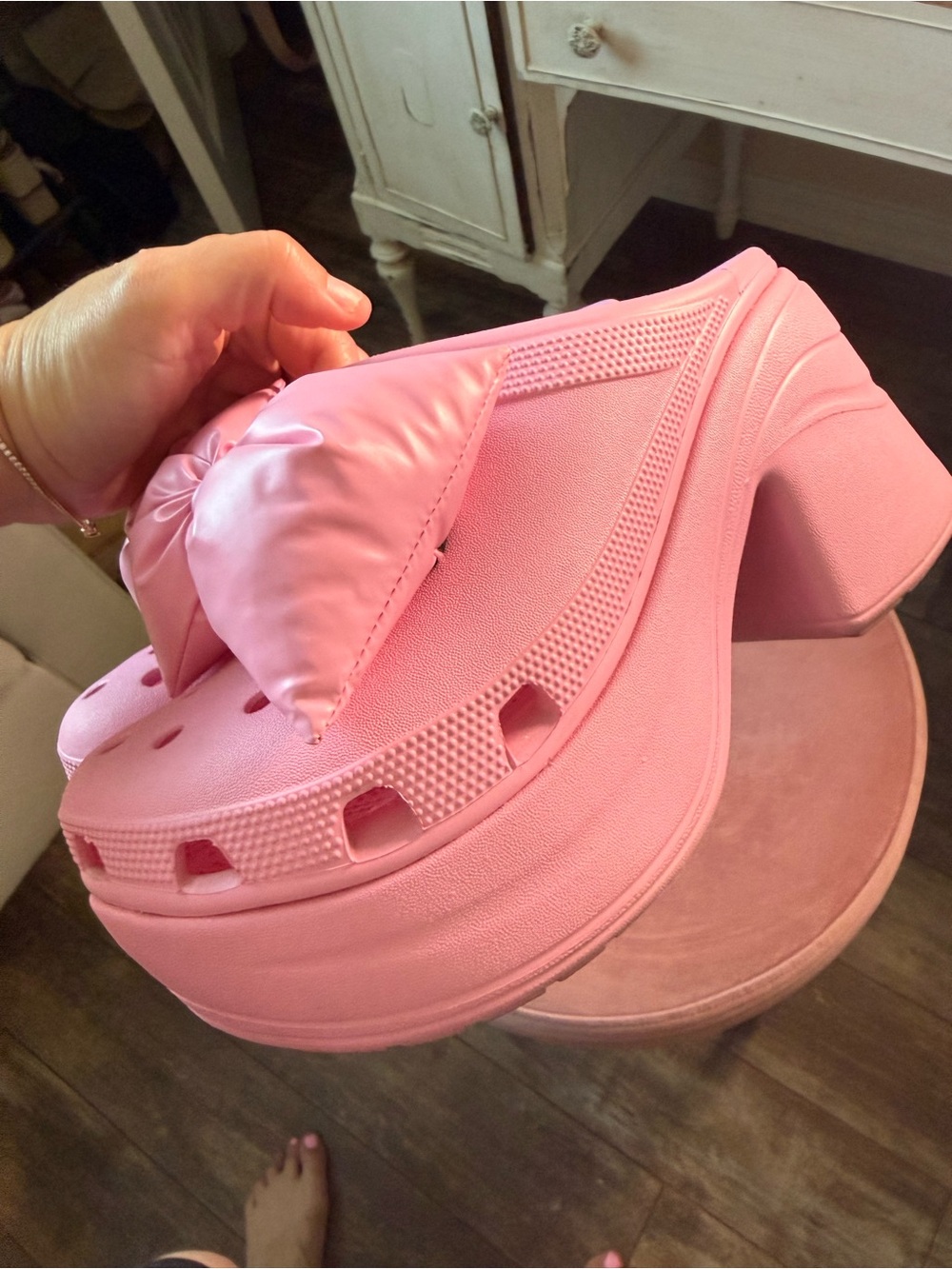 CROCS Pink Platform Bow Clogs - Picture 6 of 6